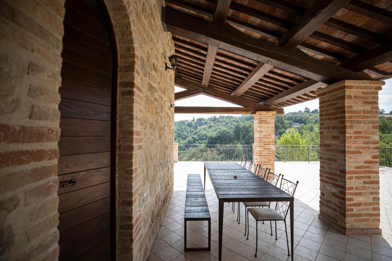 Casale Ermelinda Castelraimondo Exterior foto