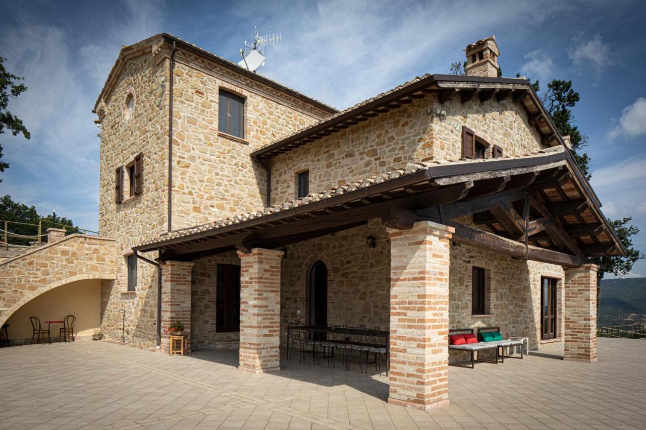 Casale Ermelinda Castelraimondo Exterior foto