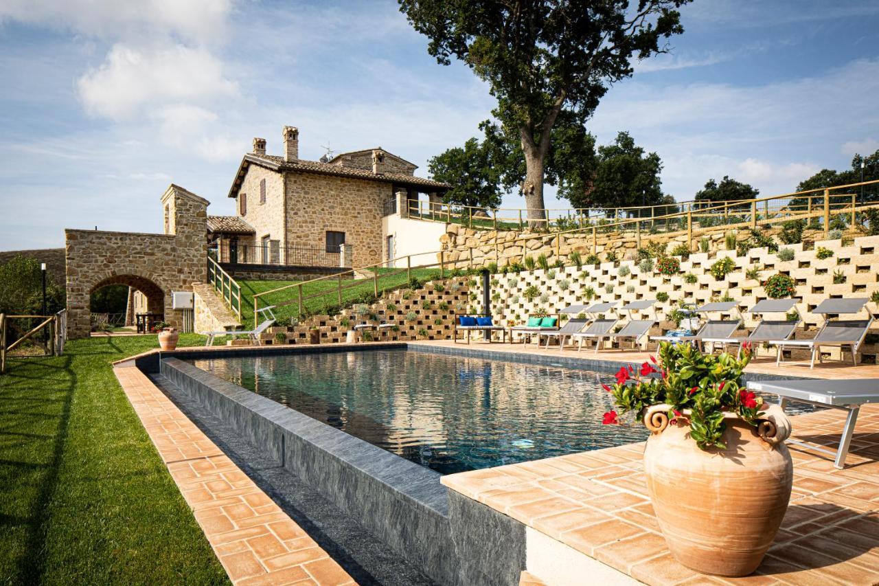 Casale Ermelinda Castelraimondo Exterior foto